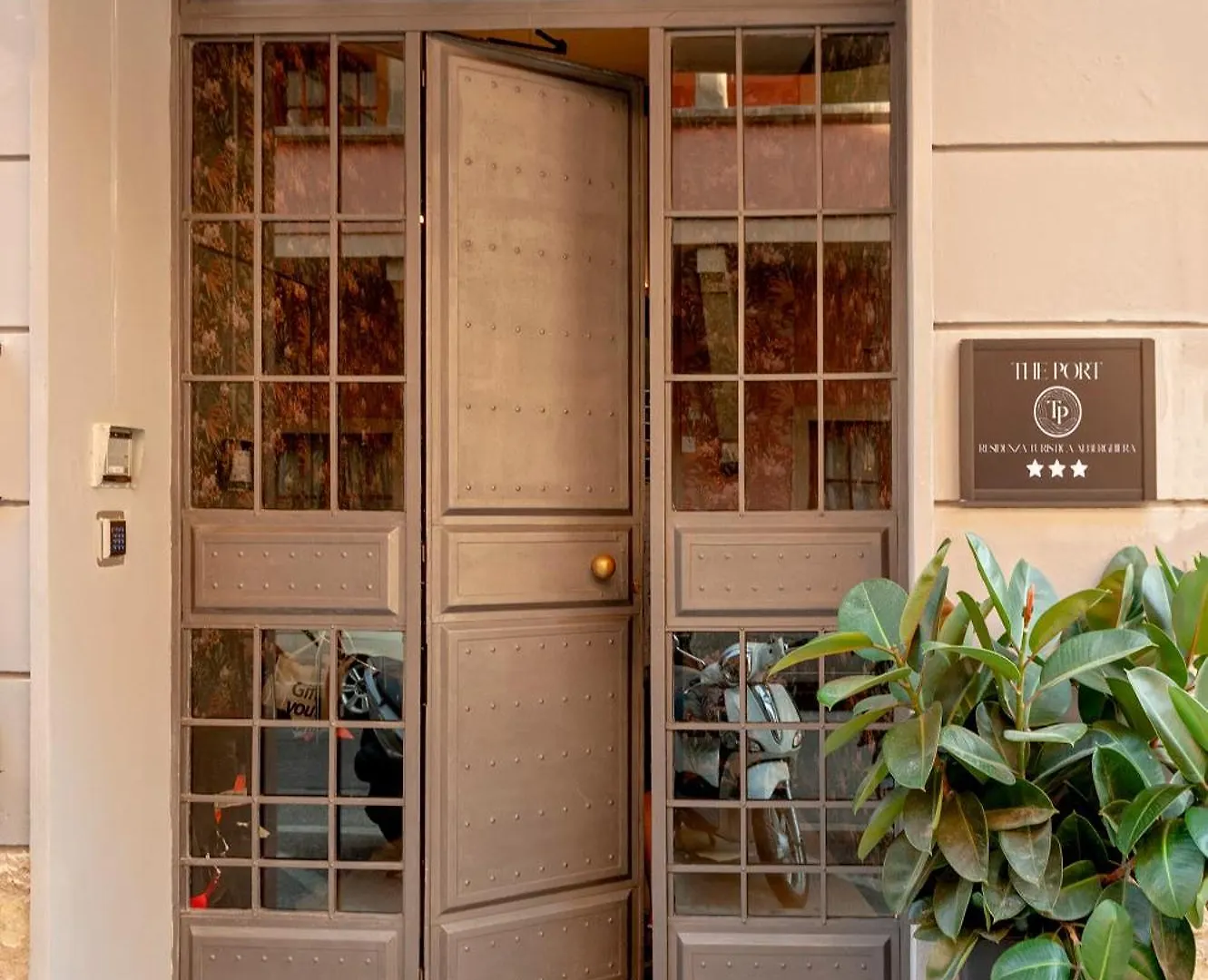 Aparthotel The Port Residence Livorno