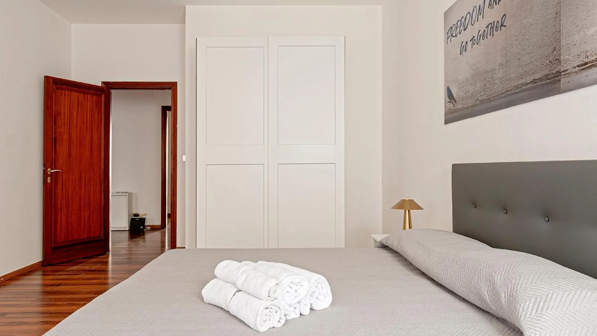 The Port Residence Livorno Aparthotel
