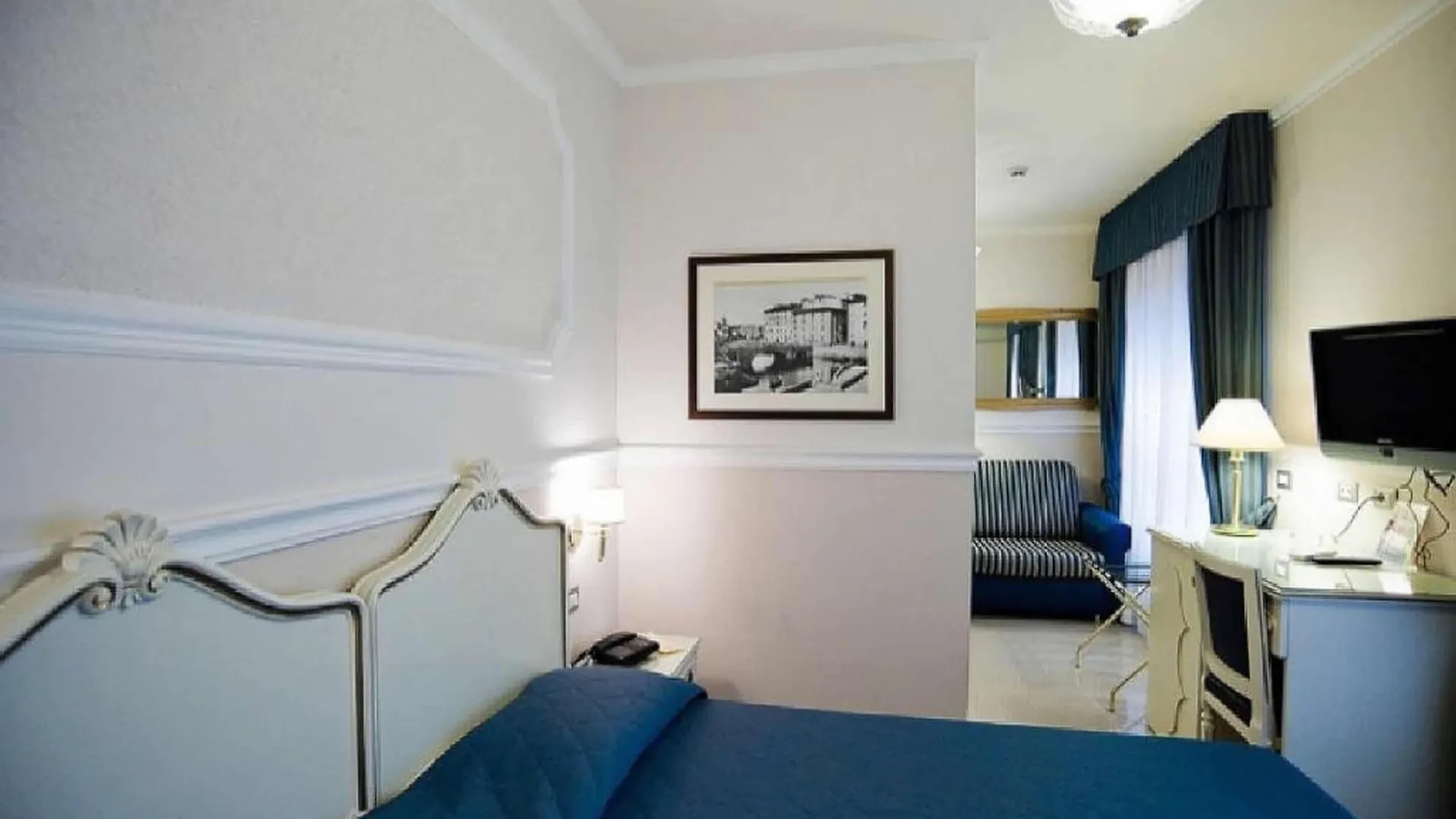 The Port Residence Livorno Aparthotel