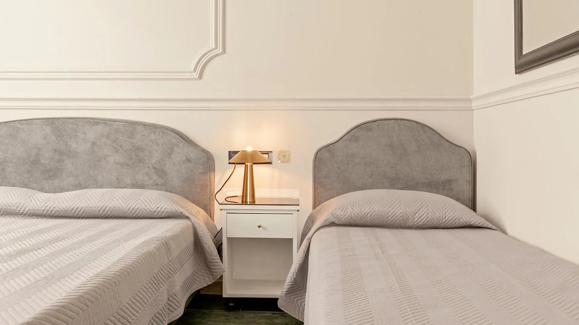 The Port Residence Livorno Aparthotel